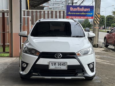 2016 Toyota Yaris 1200 - auto