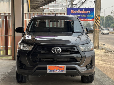 2021 Toyota Revo 2400 - mt