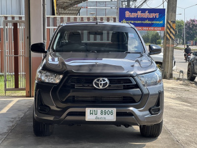 2021 Toyota Revo 2400 - mt